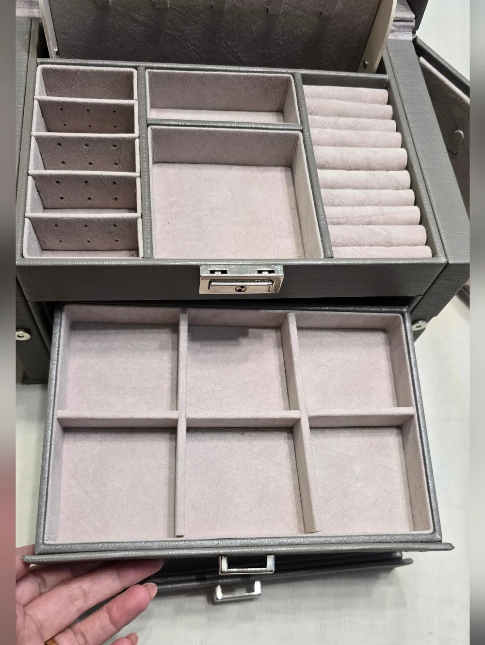 Gray Jewelry Organizer Box with Mirror - Brand Unspecified